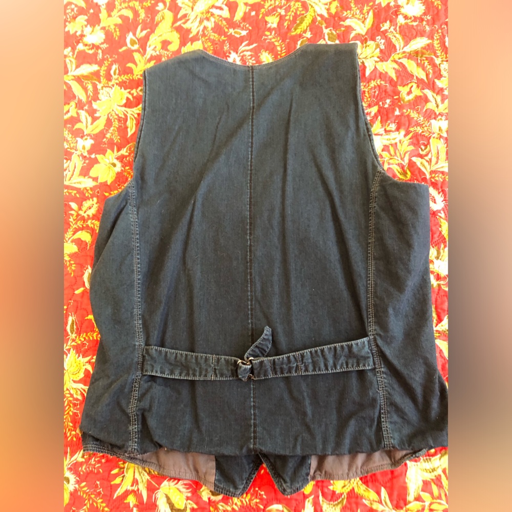Jeremiah Men's Dark Blue Denim Vest Size Medium, Adjustable back strap, Pockets - Picture 4 of 9